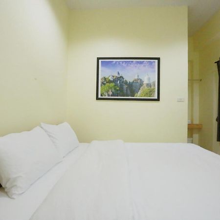Hostel Interest Poshtel Bangkok Exteriér fotografie